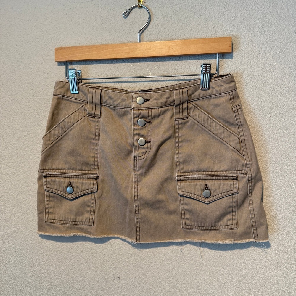 Moda International Khaki Cotton Utility Mini Skirt Button Fly Frayed Hem Size 6